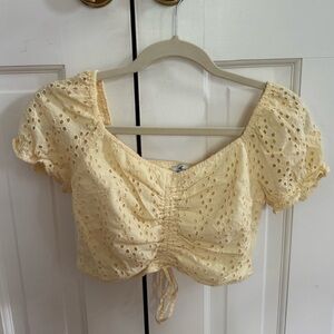 Hollister cropped yellow cotton lace eyelet embroidered top